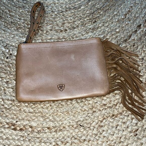 NWOT Ariat Leather Fringe Wristlet - Picture 1 of 4